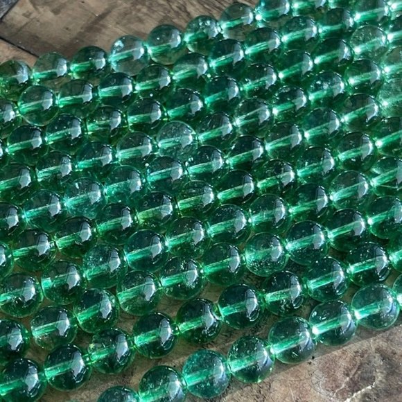 8mm Green Quartz Bead Strand - Picture 4 of 5